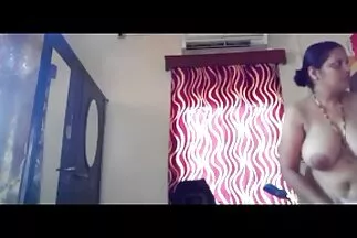 इंटरव्यू के दौरान बॉस सेक्सी पिक्चर हिंदी मूवी ने अपनी पत्नी को एक डिल्डो दिया ।