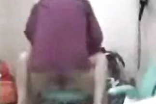 उत्साहित लड़की के साथ हिंदी सेक्सी वीडियो मूवी खर्च करता है उसे खाली समय