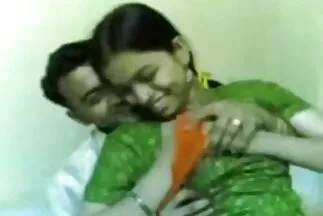 पतली लड़की के साथ एक नग्न बिल्ली पर सेक्सी वीडियो हिंदी मूवी हमला किया एक यौन साथी