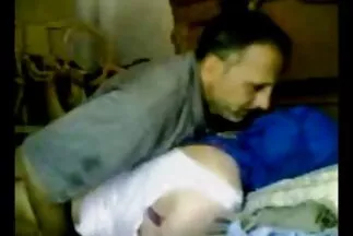आग पर उसकी योनि सेक्सी मूवी हिंदी सेक्सी मूवी के साथ, वह गड़बड़ है ।
